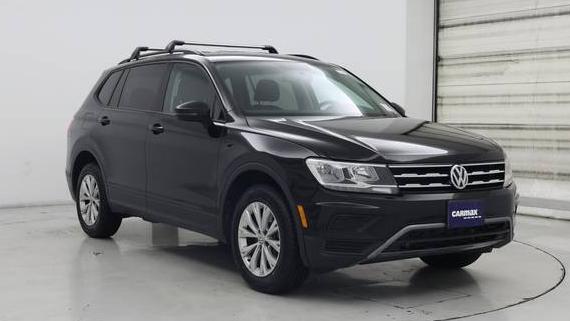 VOLKSWAGEN TIGUAN 2018 3VV0B7AXXJM119981 image