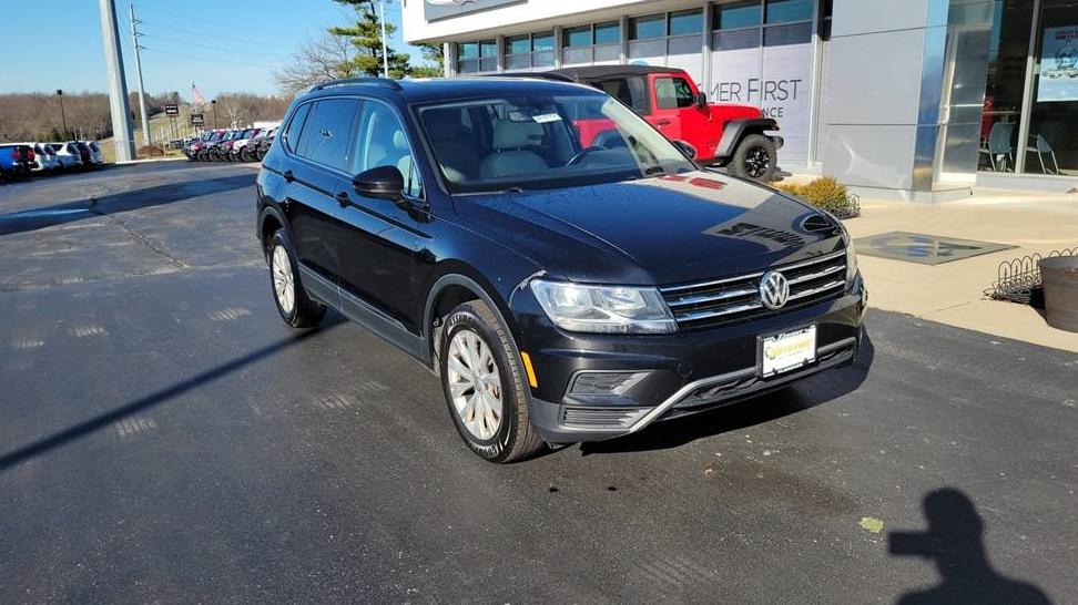 VOLKSWAGEN TIGUAN 2018 3VV2B7AX9JM049950 image