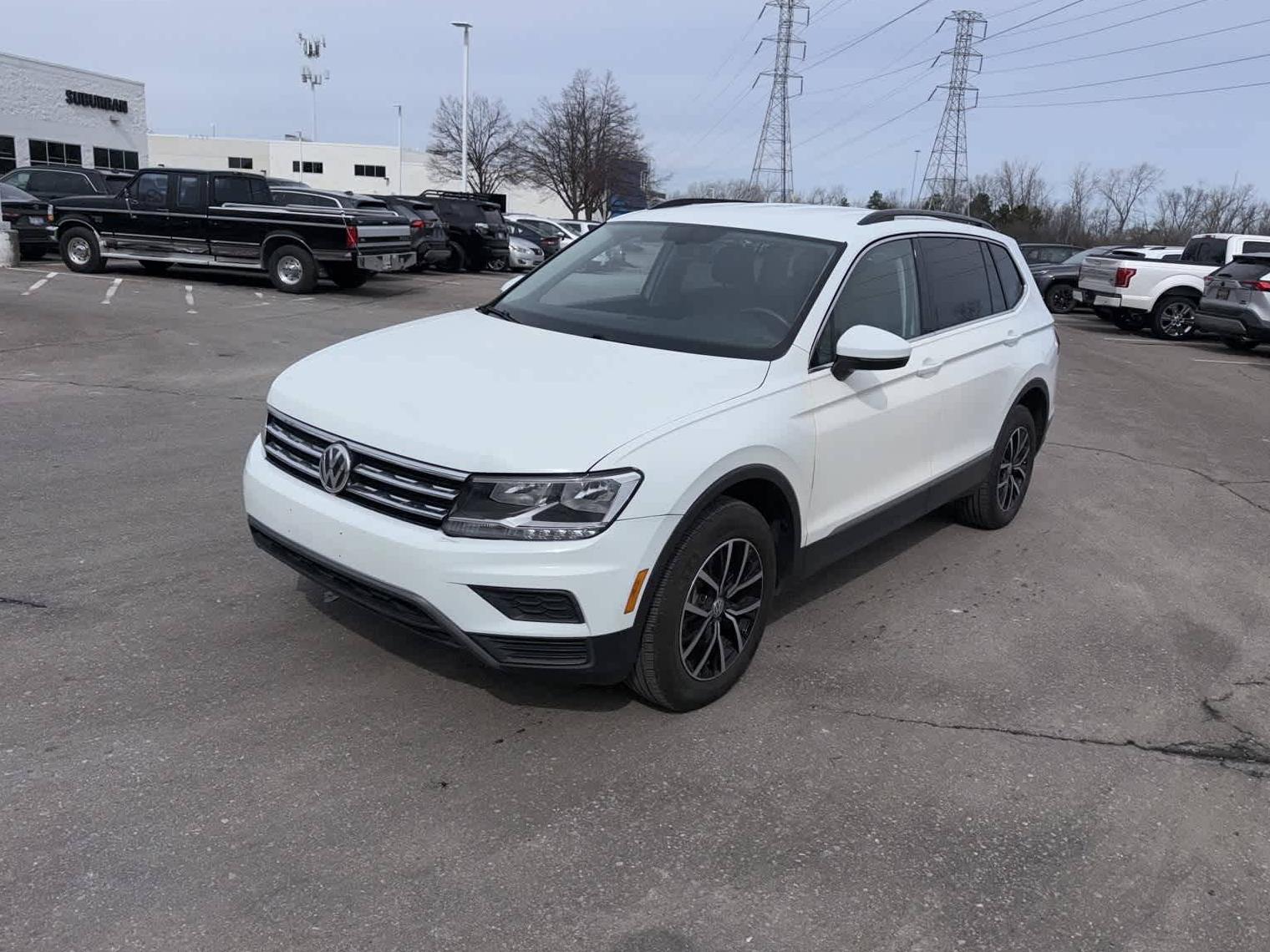 VOLKSWAGEN TIGUAN 2021 3VV3B7AX4MM095713 image