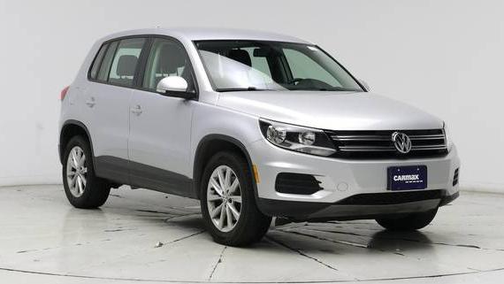 VOLKSWAGEN TIGUAN 2017 WVGBV7AX0HK049399 image