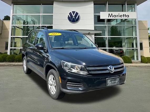 VOLKSWAGEN TIGUAN 2017 WVGAV7AX2HK018344 image