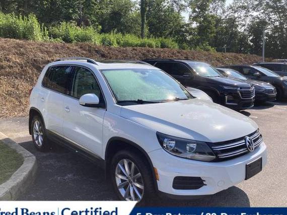 VOLKSWAGEN TIGUAN 2017 WVGSV7AX3HW502259 image