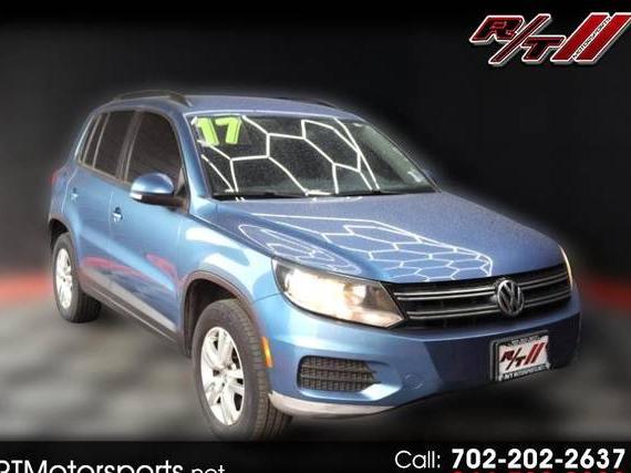 VOLKSWAGEN TIGUAN 2017 WVGAV7AX9HK024156 image