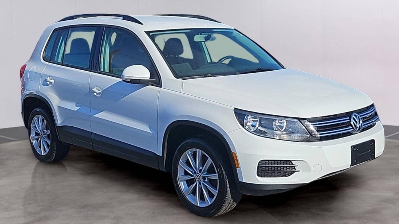 VOLKSWAGEN TIGUAN 2017 WVGBV7AXXHK047370 image