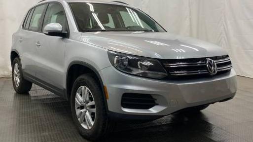 VOLKSWAGEN TIGUAN 2017 WVGAV7AX2HK032180 image