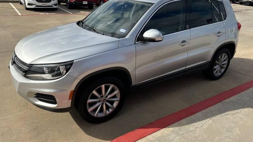 VOLKSWAGEN TIGUAN 2017 WVGRV7AX8HK003012 image