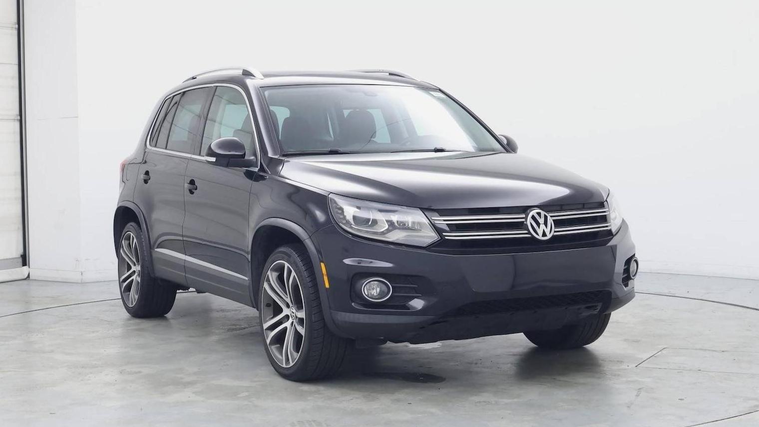 VOLKSWAGEN TIGUAN 2017 WVGVV7AX6HW504357 image