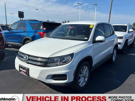 VOLKSWAGEN TIGUAN 2017 WVGAV7AX5HK054139 image
