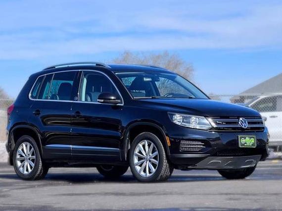 VOLKSWAGEN TIGUAN 2017 WVGSV7AX8HW500698 image