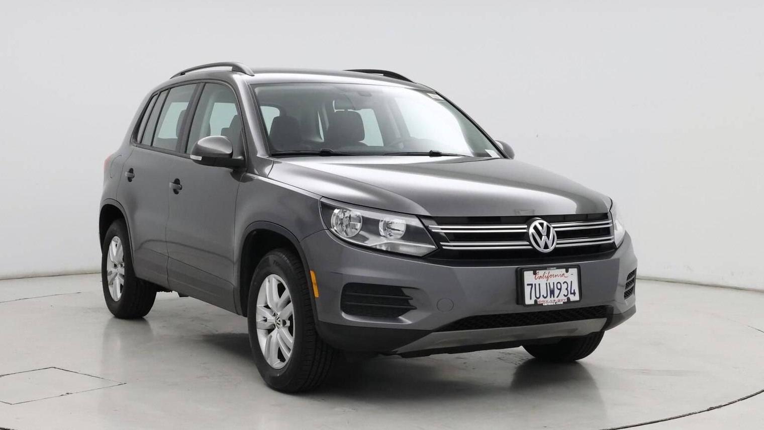 VOLKSWAGEN TIGUAN 2017 WVGAV7AX7HK024530 image