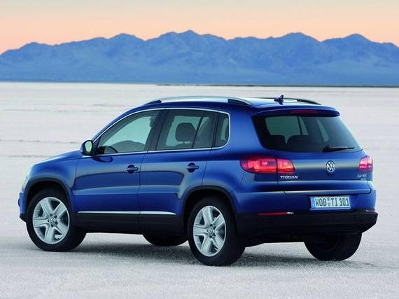 VOLKSWAGEN TIGUAN 2017 WVGAV7AX9HK054712 image VOLKSWAGEN TIGUAN 2017 WVGAV7AX9HK054712 image