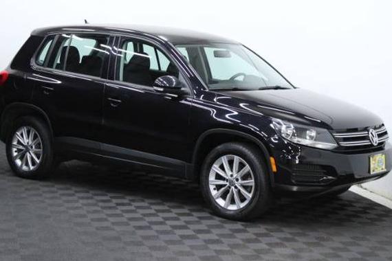 VOLKSWAGEN TIGUAN 2017 WVGBV7AX9HK054617 image