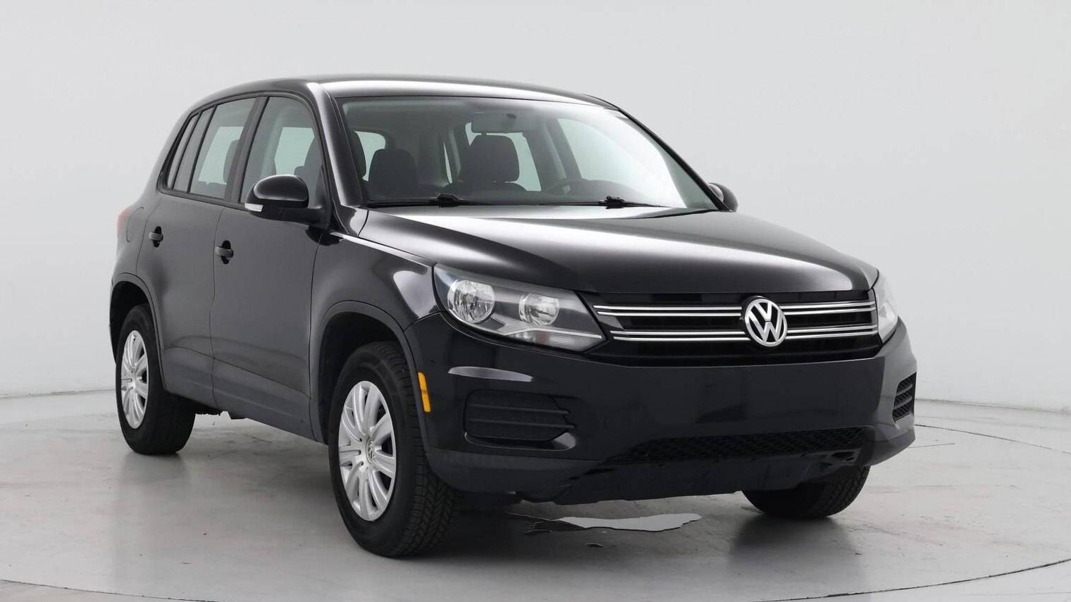 VOLKSWAGEN TIGUAN 2017 WVGAV7AX3HK046329 image