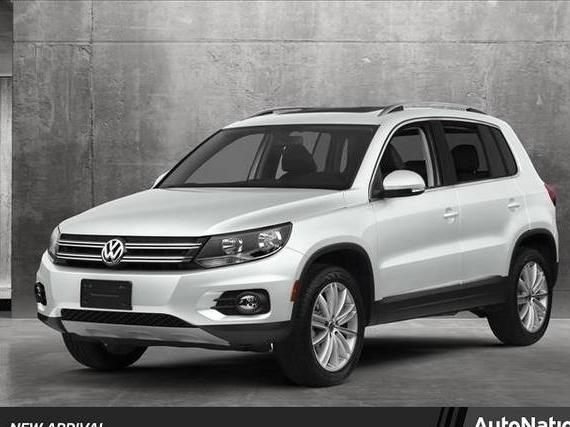 VOLKSWAGEN TIGUAN 2017 WVGAV7AX6HK048589 image