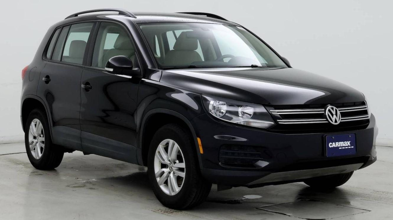 VOLKSWAGEN TIGUAN 2017 WVGBV7AX5HK000599 image