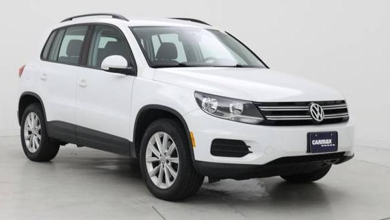 VOLKSWAGEN TIGUAN 2017 WVGBV7AX9HK046095 image
