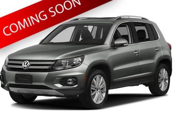 VOLKSWAGEN TIGUAN 2017 WVGBV7AX8HK018515 image