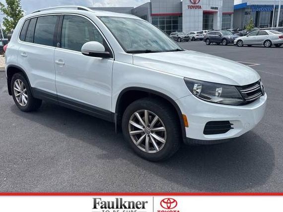 VOLKSWAGEN TIGUAN 2017 WVGSV7AX4HW502870 image