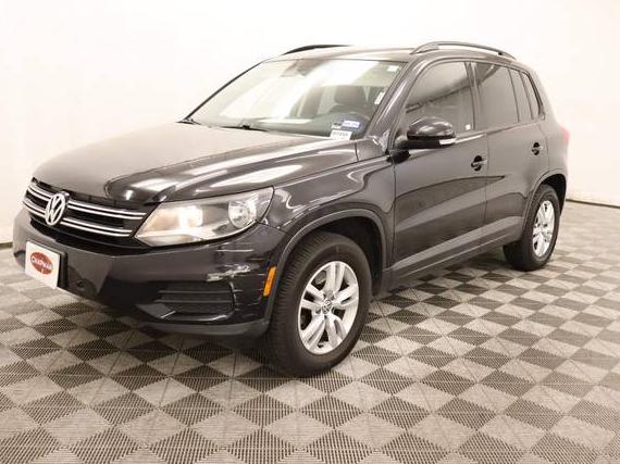 VOLKSWAGEN TIGUAN 2017 WVGAV7AX3HK006820 image