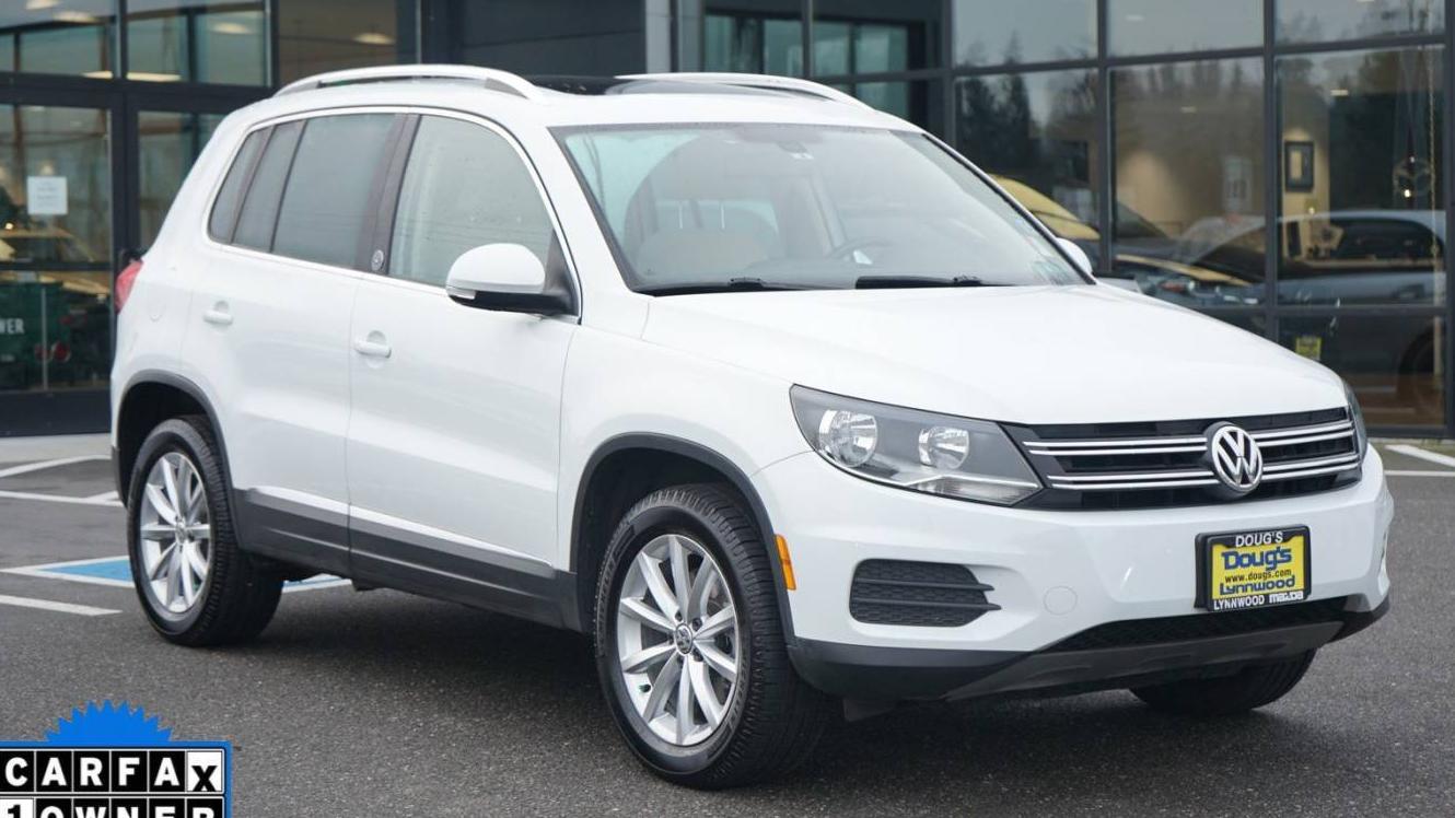 VOLKSWAGEN TIGUAN 2017 WVGRV7AX0HK028065 image