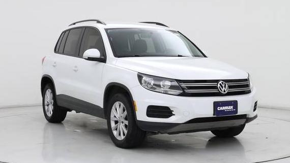 VOLKSWAGEN TIGUAN 2017 WVGAV7AX9HK054886 image