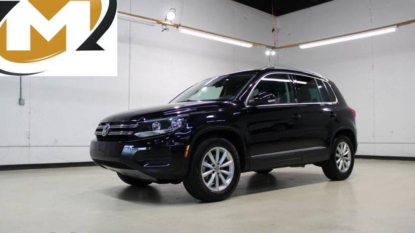 VOLKSWAGEN TIGUAN 2017 WVGRV7AX9HW508677 image