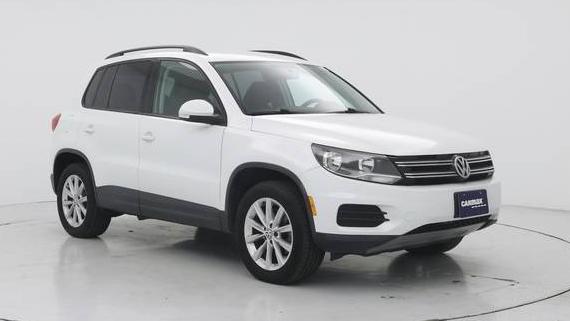 VOLKSWAGEN TIGUAN 2017 WVGAV7AX6HK045711 image