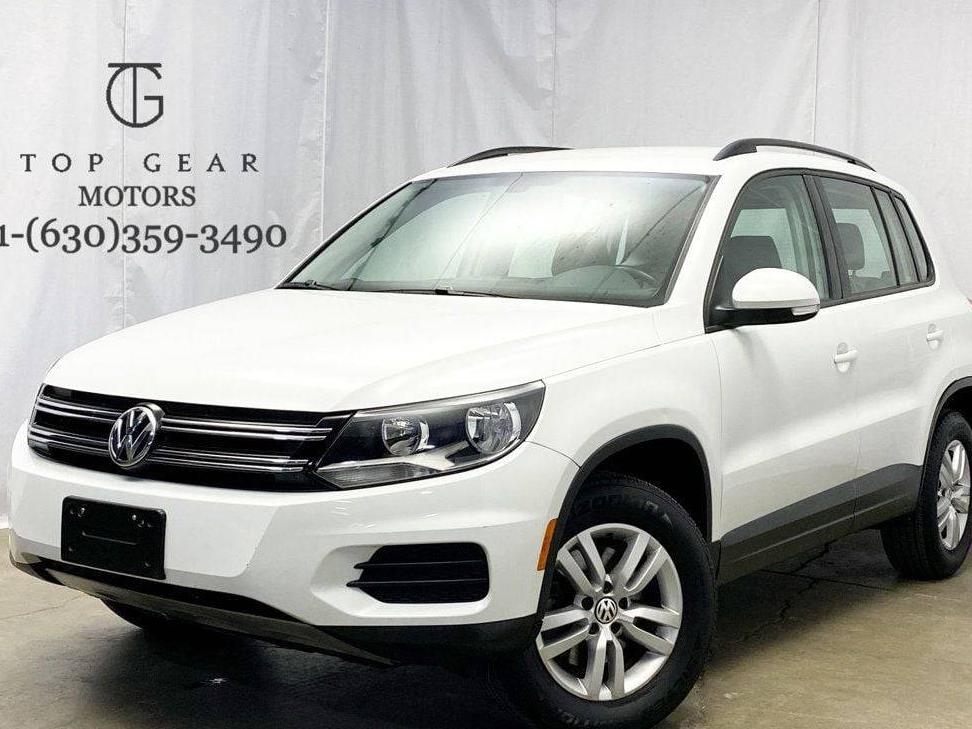 VOLKSWAGEN TIGUAN 2017 WVGAV7AX8HK004626 image