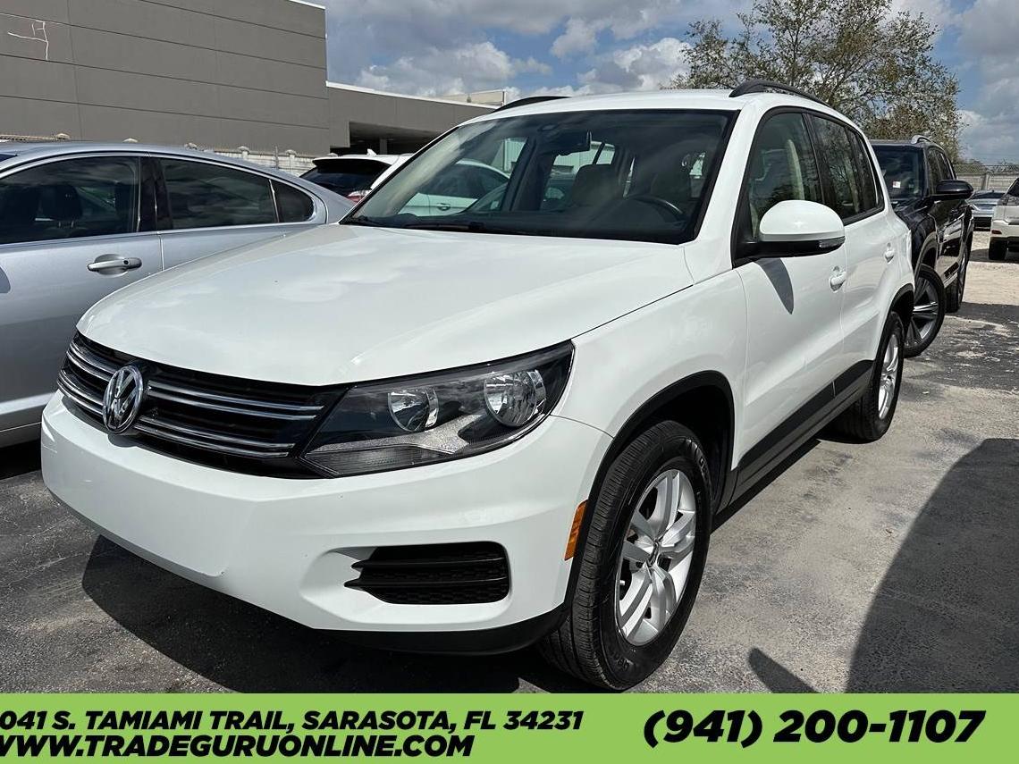 VOLKSWAGEN TIGUAN 2017 WVGAV7AXXHK036087 image