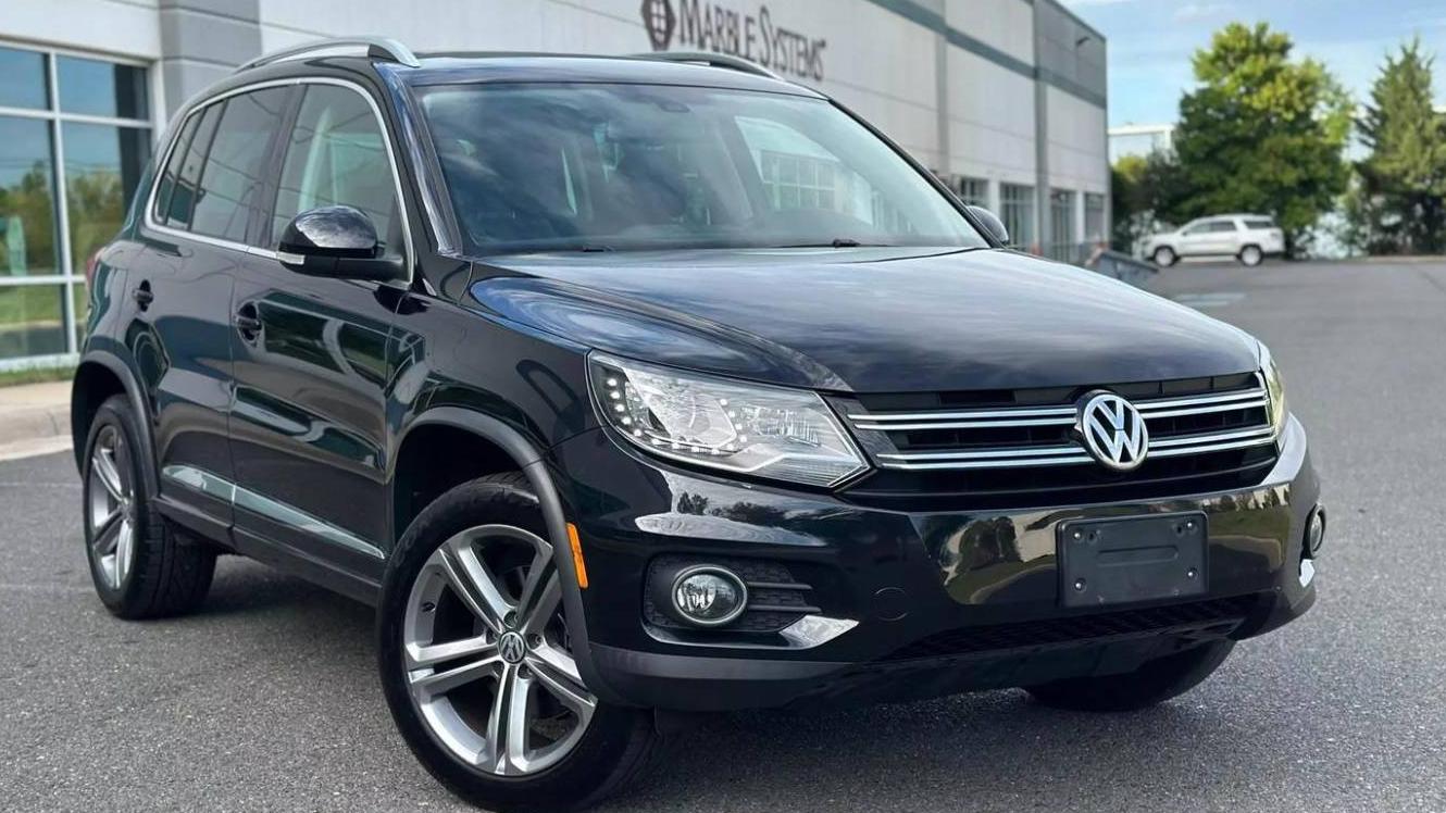 VOLKSWAGEN TIGUAN 2017 WVGUV7AX3HW504814 image