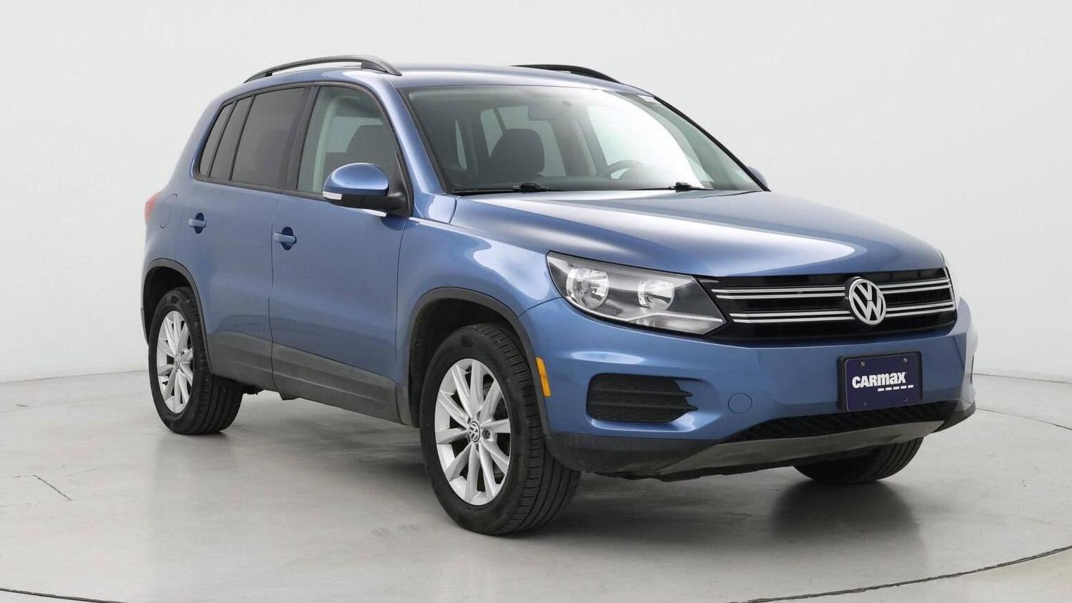 VOLKSWAGEN TIGUAN 2017 WVGAV7AX4HK045285 image