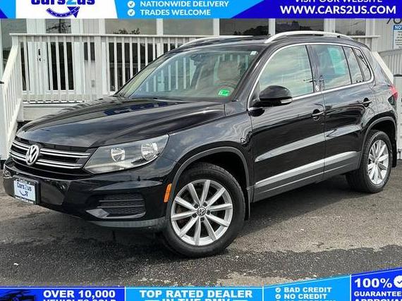 VOLKSWAGEN TIGUAN 2017 WVGSV7AX7HK032793 image
