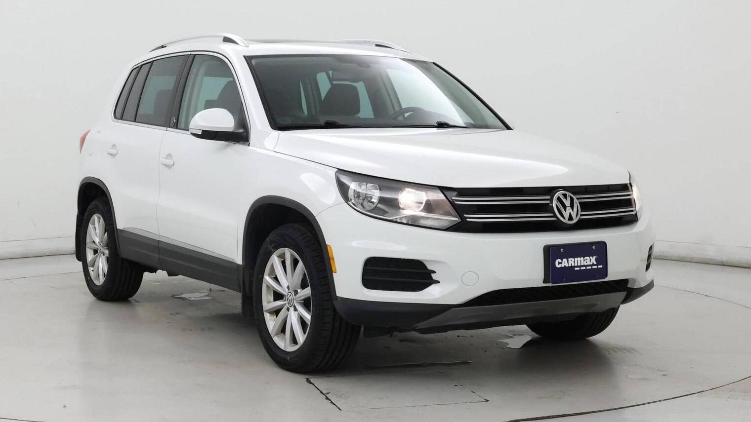 VOLKSWAGEN TIGUAN 2017 WVGSV7AX9HK003408 image