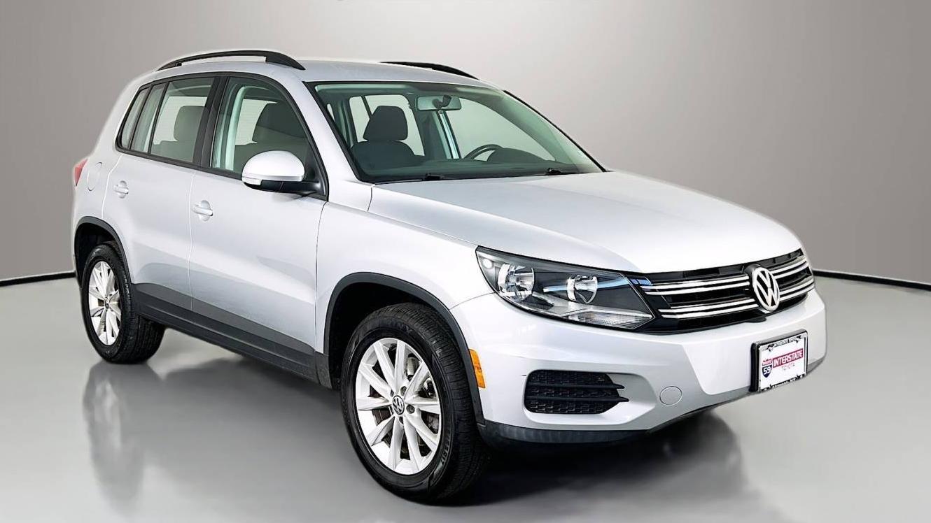 VOLKSWAGEN TIGUAN 2017 WVGBV7AX4HK049874 image