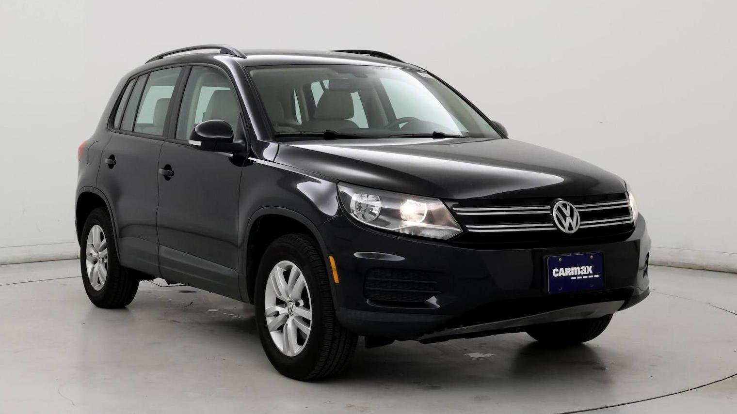 VOLKSWAGEN TIGUAN 2017 WVGAV7AX7HK017481 image