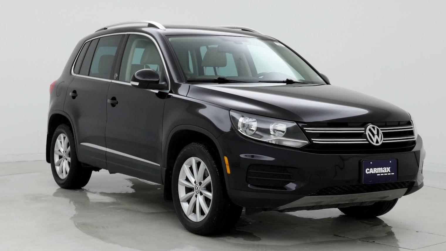 VOLKSWAGEN TIGUAN 2017 WVGSV7AX6HK021770 image