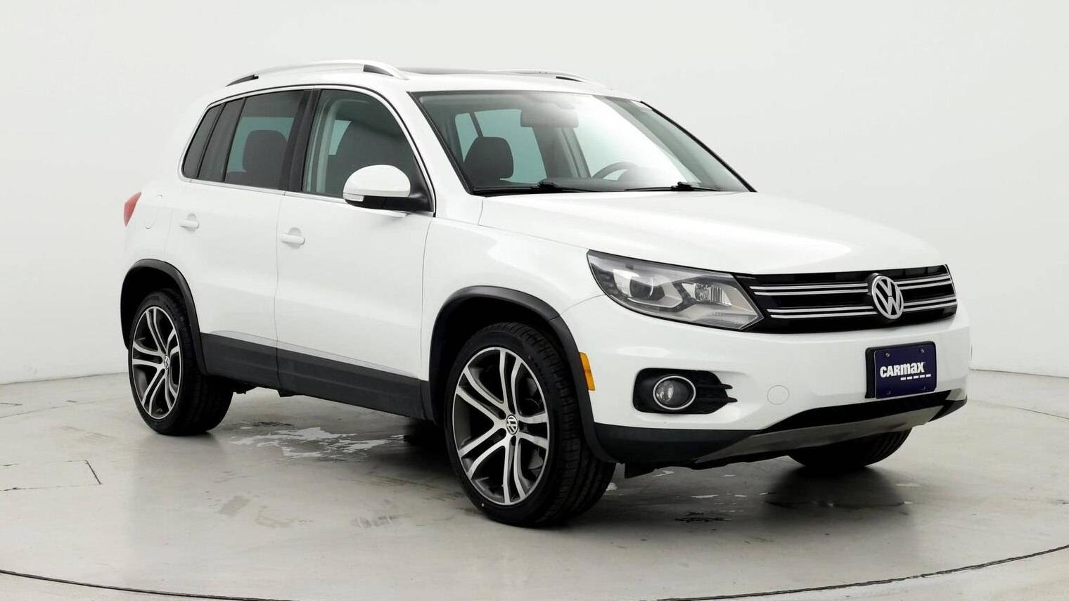 VOLKSWAGEN TIGUAN 2017 WVGWV7AX8HK025997 image