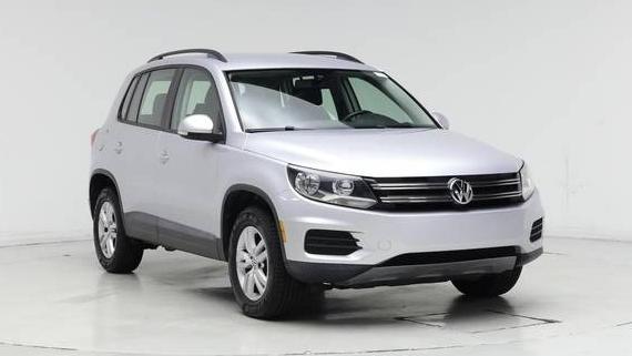 VOLKSWAGEN TIGUAN 2017 WVGAV7AX6HK001837 image
