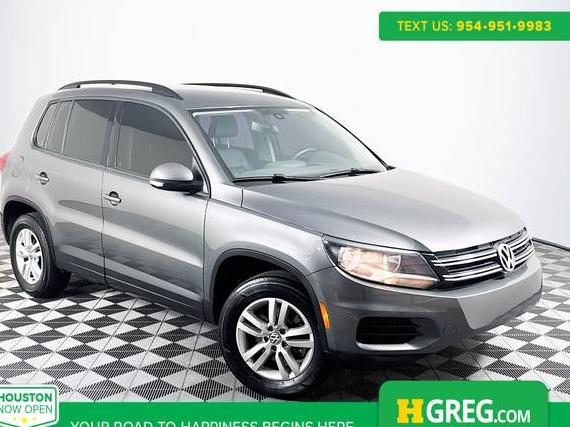 VOLKSWAGEN TIGUAN 2017 WVGAV7AX2HK029585 image