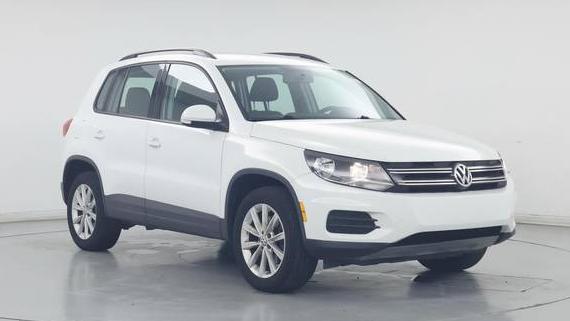 VOLKSWAGEN TIGUAN 2017 WVGBV7AX6HK043400 image