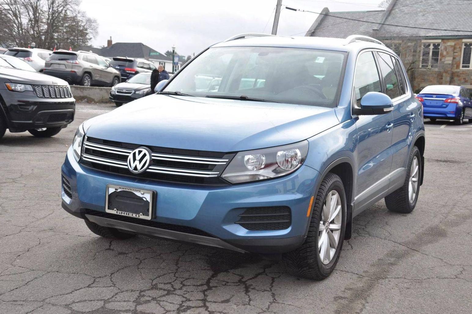 VOLKSWAGEN TIGUAN 2017 WVGSV7AX4HW508877 image