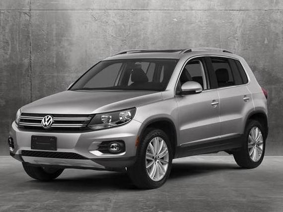 VOLKSWAGEN TIGUAN 2017 WVGAV7AX8HK026111 image