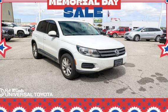 VOLKSWAGEN TIGUAN 2017 WVGAV7AX1HK053618 image