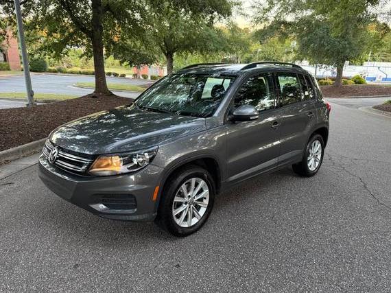 VOLKSWAGEN TIGUAN 2017 WVGAV7AX3HK043432 image