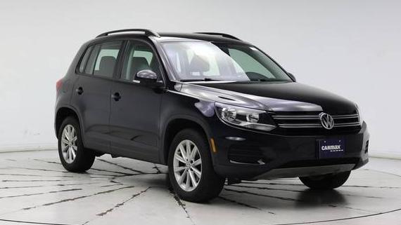 VOLKSWAGEN TIGUAN 2017 WVGAV7AX7HK054496 image