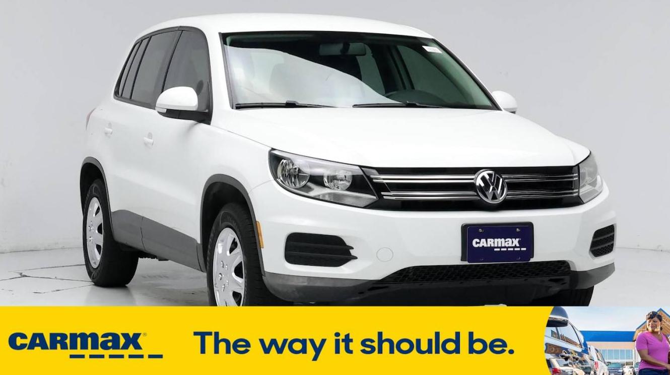 VOLKSWAGEN TIGUAN 2017 WVGAV7AX8HK045550 image