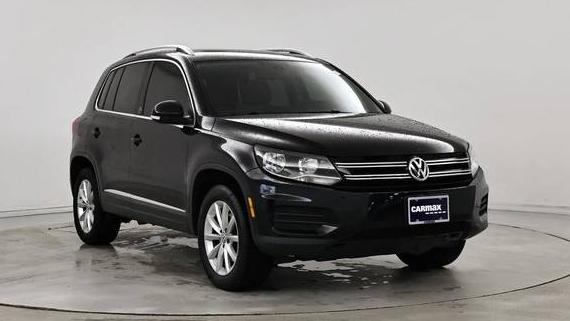 VOLKSWAGEN TIGUAN 2017 WVGRV7AX7HK015474 image