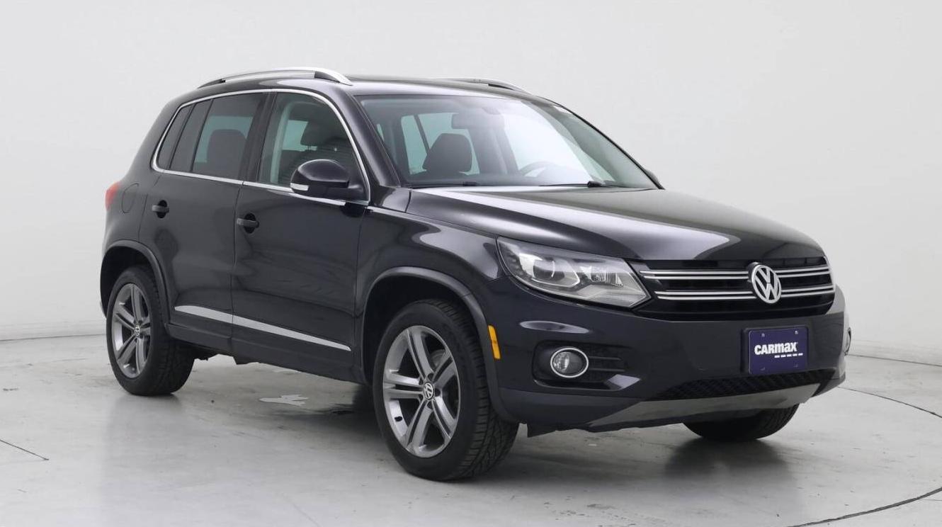 VOLKSWAGEN TIGUAN 2017 WVGUV7AX4HK008802 image