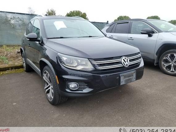 VOLKSWAGEN TIGUAN 2017 WVGWV7AX0HK004903 image