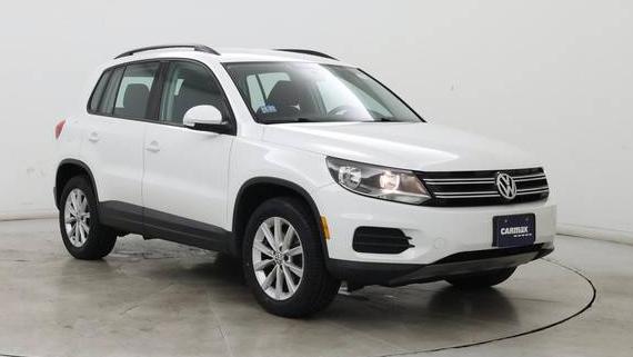 VOLKSWAGEN TIGUAN 2017 WVGBV7AX8HK051322 image